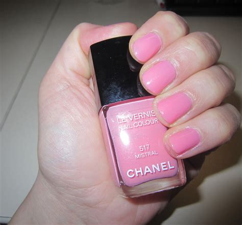 vernis de chanel|Chanel vernis nail polish.